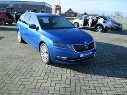 Blau (raceblau metallic) Gebraucht 2019 Skoda Octavia Style Kombi | 16.875 € (Fairer Preis)