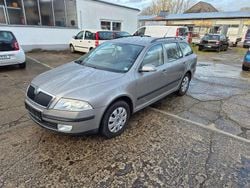 Cappuccino beige mettalic Gebraucht 2007 Skoda Octavia Team Edition Kombi | 1.500 € (Guter Preis)