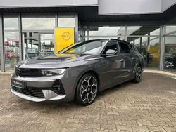 Platnium grau Gebraucht 2024 Opel Astra Ultimate Kombi | 26.980 € (Fairer Preis)