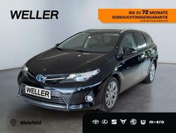 Schwarz Gebraucht 2015 Toyota Auris Hybrid Executive Kombi | 14.480 € (Fairer Preis)
