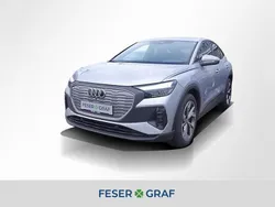 Florettsilber metallic Gebraucht 2021 Audi Q4 Sportback e-tron Advanced SUV | 26.440 € (Etwas zu teuer)