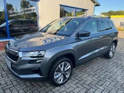 Graphite grau Gebraucht 2024 Skoda Karoq Style SUV | 29.900 € (Guter Preis)
