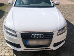 Weiß Gebraucht 2011 Audi A4 Limousine | 5.250 €