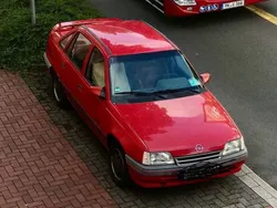 Rot Gebraucht 1989 Opel Kadett Limousine | 3.599 €