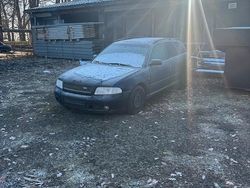 Blau Gebraucht 2000 Audi A4 Kombi | 900 € (Superpreis)