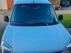 Grau Gebraucht 2006 Citroën Berlingo Van / Kleinbus | 400 € (Superpreis)