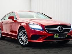 Rot Gebraucht 2015 Mercedes CLS220 Shooting Brake Kombi | 17.863 €
