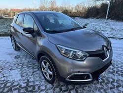 Grau Gebraucht 2015 Renault Captur Elysee SUV | 12.000 € (Fairer Preis)