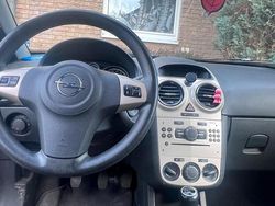 Grau Gebraucht 2007 Opel Corsa Kleinwagen | 749 € (Fairer Preis)