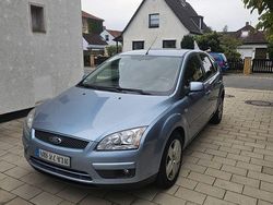 Silber Gebraucht 2007 Ford Focus Limousine | 2.600 € (Fairer Preis)