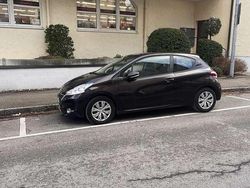Gebraucht 2012 Peugeot 208 Active Kleinwagen | 4.100 € (Fairer Preis)