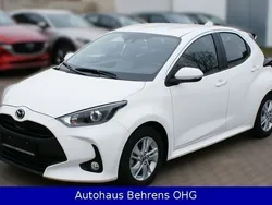 Weiß Gebraucht 2023 Mazda 2 Limousine | 19.990 € (Guter Preis)