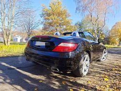 Schwarz Gebraucht 2011 Mercedes 200 Cabrio | 14.500 €