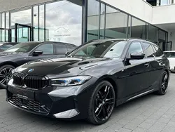 Black sapphire metallic Gebraucht 2024 BMW 320 M Sport Kombi | 41.890 € (Fairer Preis)