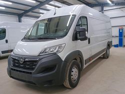 Weiß Gebraucht 2024 Opel Movano Van | 24.950 € (Guter Preis)