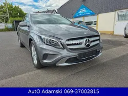 Grau Gebraucht 2016 Mercedes GLA180 Urban SUV | 17.999 € (Guter Preis)