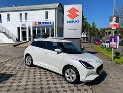Weiß Neu 2025 Suzuki Swift Comfort Limousine | 19.890 €