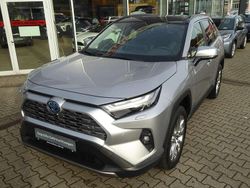 Silver metallic Gebraucht 2024 Toyota RAV4 Lounge SUV | 44.490 €