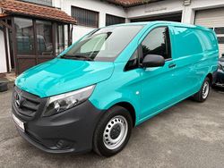 Grün Gebraucht 2020 Mercedes Vito Van / Kleinbus | 22.990 €