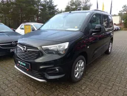 Karbon schwarz metallic Gebraucht 2023 Opel Combo-e Life Ultimate Van / Kleinbus | 36.999 €