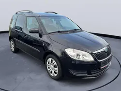 Black magic Gebraucht 2010 Skoda Roomster Plus Edition Kombi | 4.490 € (Etwas zu teuer)