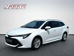 Weiß Gebraucht 2022 Toyota Corolla Comfort Kombi | 21.990 € (Fairer Preis)