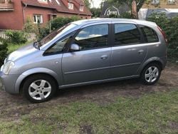 Silber Gebraucht 2003 Opel Meriva Van / Kleinbus | 1.999 € (Fairer Preis)