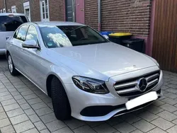 Grau Gebraucht 2017 Mercedes E220 Limousine | 28.000 € (Fairer Preis)