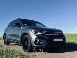Grau Gebraucht 2023 VW T-Roc R-line SUV | 32.480 € (Fairer Preis)