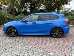 Blau Gebraucht 2021 BMW 120 M Sport Kleinwagen | 23.900 € (Guter Preis)