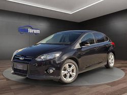 Schwarz Gebraucht 2012 Ford Focus Champions Edition Limousine | 7.290 € (Etwas zu teuer)