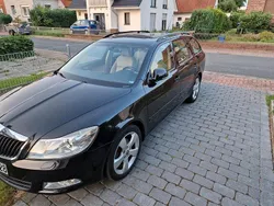 Schwarz Gebraucht 2009 Skoda Octavia Kombi | 6.500 € (Etwas zu teuer)