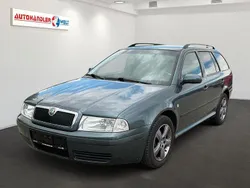Grau Gebraucht 2004 Skoda Octavia Kombi | 599 € (Superpreis)