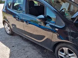 Schwarz Gebraucht 2011 Opel Meriva Van / Kleinbus | 4.900 € (Fairer Preis)