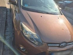 Braun Gebraucht 2013 Ford Focus Titanium Kombi | 2.800 € (Superpreis)