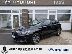 Schwarz Gebraucht 2025 Hyundai i30 Advantage Limousine | 20.985 € (Fairer Preis)