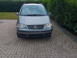 Braun Gebraucht 2004 VW Sharan Van / Kleinbus | 2.200 € (Fairer Preis)