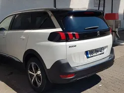 Weiß Gebraucht 2018 Peugeot 5008 Allure Van / Kleinbus | 28.000 € (Etwas zu teuer)
