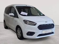 Frostweiß Gebraucht 2021 Ford Tourneo Courier Trend Van / Kleinbus | 13.990 € (Guter Preis)