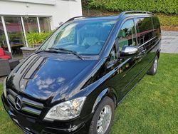 Schwarz Gebraucht 2010 Mercedes Viano Edition Van / Kleinbus | 11.000 €
