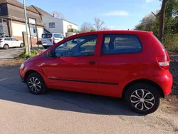 Rot Gebraucht 2006 VW Fox Kleinwagen | 1.750 € (Fairer Preis)