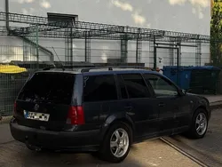 Grau Gebraucht 2000 VW Golf IV Kombi | 1.350 € (Fairer Preis)