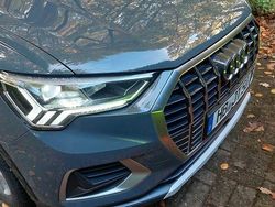 Grau Gebraucht 2022 Audi Q3 Ambiente SUV | 33.950 € (Etwas zu teuer)