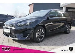 Schwarz Neu 2024 Kia Ceed Sportswagon Spirit Kombi | 34.990 €
