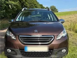 Braun Gebraucht 2015 Peugeot 2008 SUV | 5.700 € (Guter Preis)