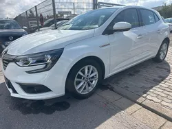 Weiß Gebraucht 2016 Renault Mégane IV Intens Limousine | 5.300 € (Fairer Preis)