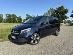 Blau Gebraucht 2021 Mercedes V250 Edition Van / Kleinbus | 49.900 € (Fairer Preis)