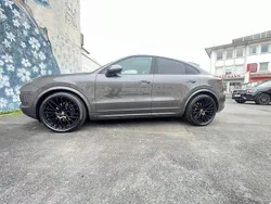 Grau Gebraucht 2020 Porsche Cayenne SUV | 64.000 € (Etwas zu teuer)