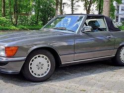 Grau Gebraucht 1986 Mercedes SL300 Cabrio | 37.500 €
