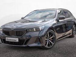 Grau Gebraucht 2024 BMW 520 M Sport Kombi | 53.690 € (Etwas zu teuer)